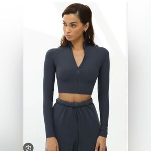 JOAH BROWN Navy Blue Cropped Mock Neck Long Sleeve with front full zip  M/L